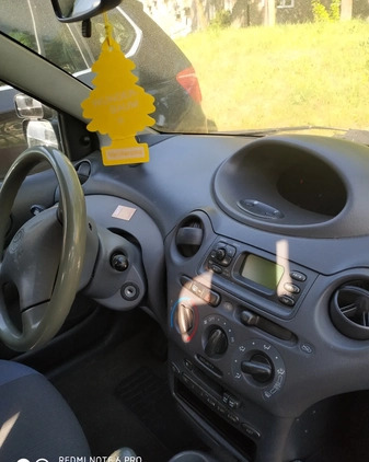 Toyota Yaris cena 3000 przebieg: 325000, rok produkcji 2002 z Kraków małe 7